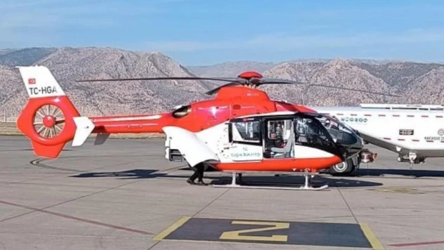 Şırnak'ta ambulans helikopter 60 yaşındaki kalp hastası vatandaş için havalandı