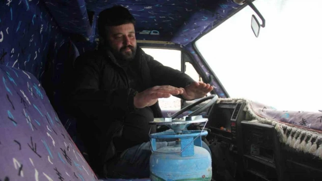 Sivas'ın soğuk havasına dayanamadı, yaptığıyla hayrete düşürdü