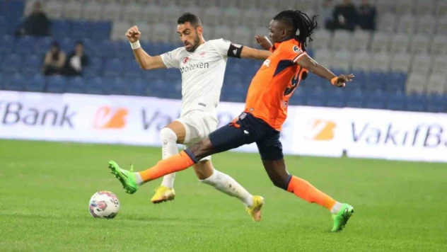 Sivasspor'da 3 isim ceza sınırında