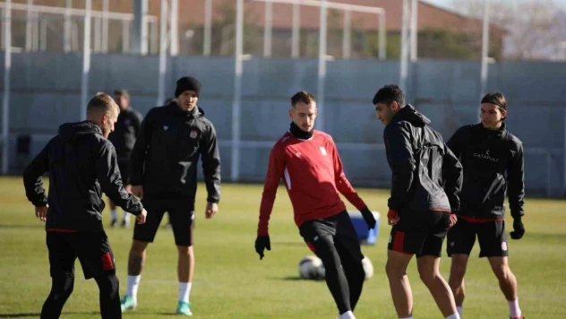 Sivasspor'da Fenerbahçe maçı öncesi sakatlık şoku!