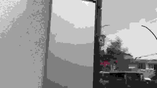 Sokak ortasında husumetlilerine kurşun yağdırdı