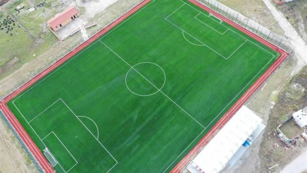 Söke'ye 3 yeni futbol sahası