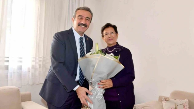 Soner Çetin, öğretmenini unutmadı