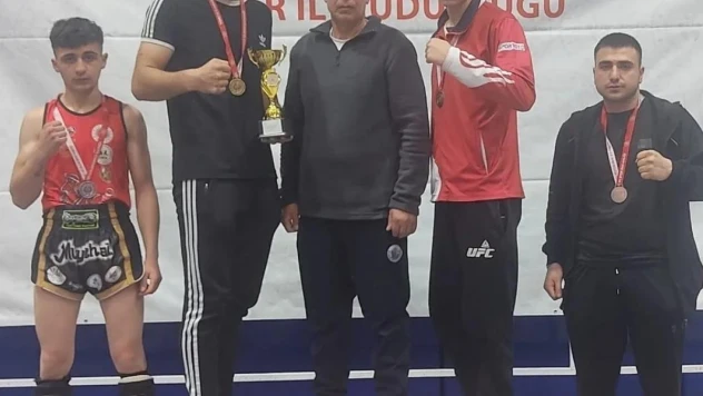 Sporcular Sivas'a 4 madalya getirdi