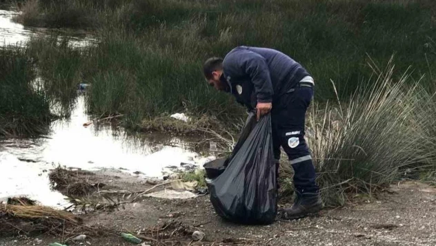 Sulungur Gölü'nün çevresi temizleniyor