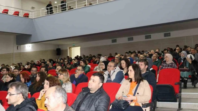 Sünnetci: 'Öğretmenlerimizin her daim yanlarında olacağız'