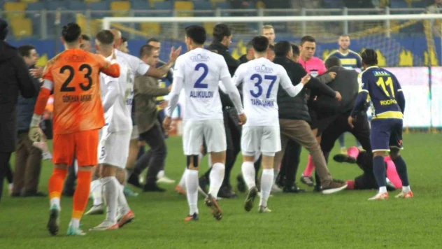 Süper Lig kulüpleri, Halil Umut Meler'e yapılan saldırıyı kınadı