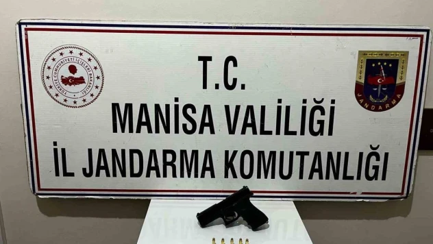 Şüpheli şahıstan tabanca çıktı