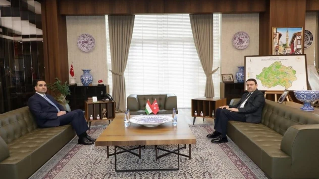 Tacikistan Büyükelçi Ashrafjon Gulov Kütahya'da