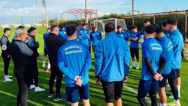 Talasgücü Belediyespor'un Antalya kampı başladı