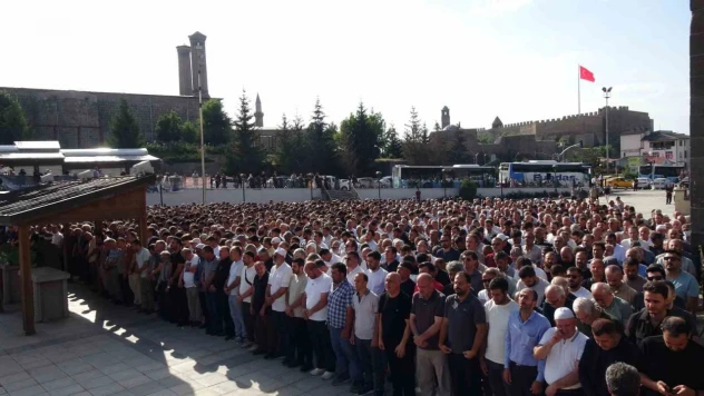 Taner Şancı ve Zafer Lömenler son yolculuğuna dualarla uğurlandı