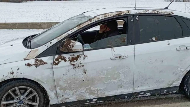 Tarlaya uçan araçtan sağ kurtuldular