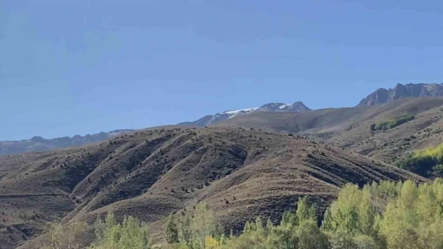 Tatvan'da dağlar beyaza büründü