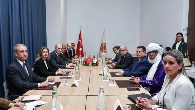 TBMM Başkanı Kurtulmuş, Cezayir Ulusal Halk Meclisi Başkanı Boughali ile görüştü