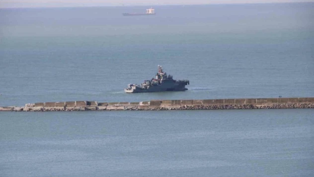 TCG Akın Gemisi kayıp 7 mürettebatı arama çalışmalarına katıldı