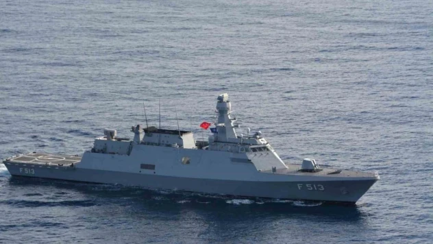 TCG Burgazada deniz muhafızı komutasını devraldı