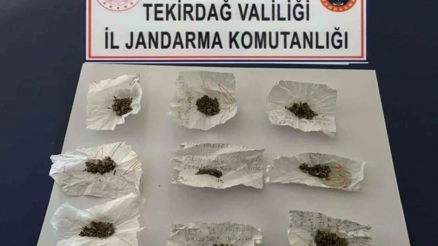 Tekirdağ'da üst araması yapılan 3 kişiden uyuşturucu çıktı