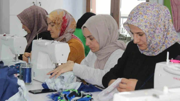 Tekkeköy'de kadınlar meslek ediniyor