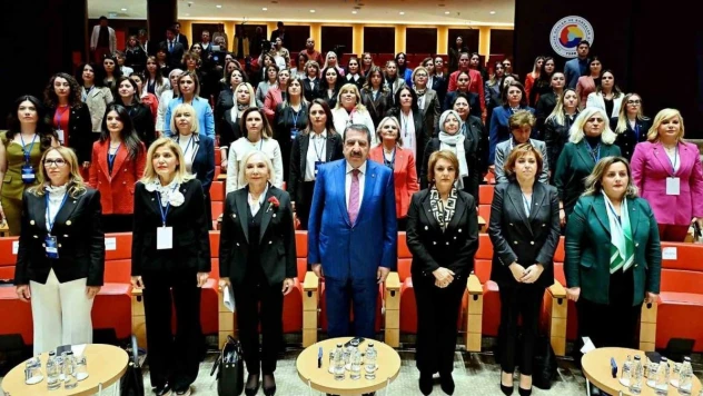 TOBB Kadın Girişimciler Kurulu'nun üst kurul üyeleri 'Dünya Kadınlar Günü' nedeniyle bir araya geldi