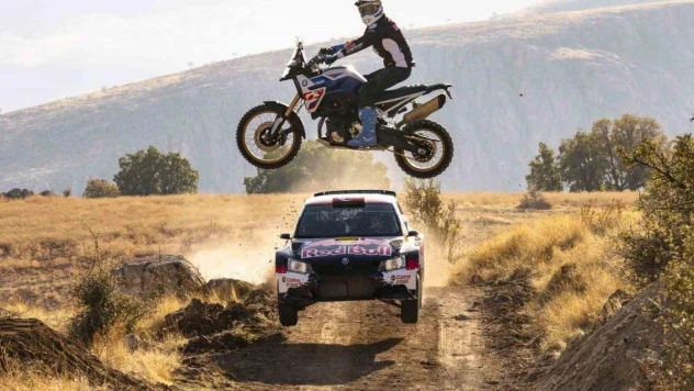 Toprak ve Ayhancan'dan Erzincan Karanlık Kanyon'da sıra dışı performans