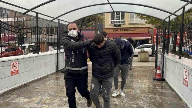 Torbacı operasyonunda yakalanan 19 kişiden 14'ü tutuklandı