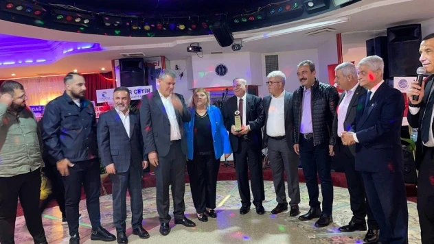 Toros Gazetesi'nin 'Zirvedekiler Ödül Gecesi' düzenlendi