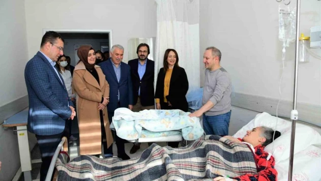 Trabzon'da 2024 yılının ilk bebekleri dünyaya geldi