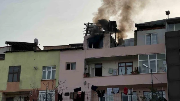 Trabzon'da binada yangın