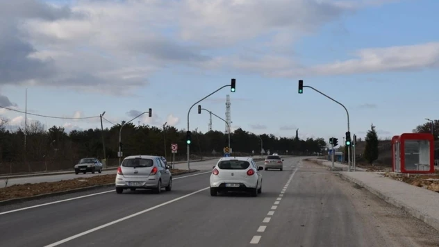 Trafik ışıklarına ve trafik kurallarına uymaya davet etti