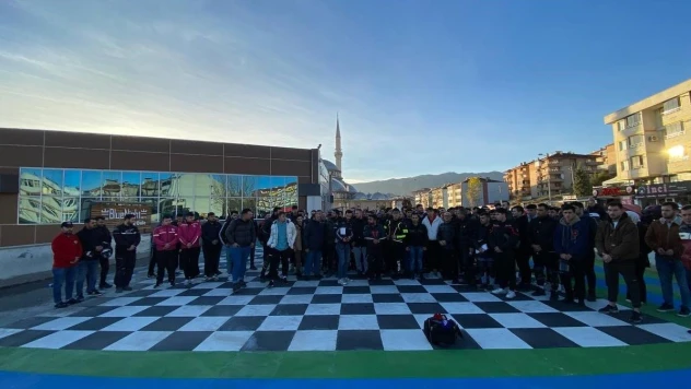 Trafik kazasında ölen motokuryenin meslektaşlarından konvoylu tepki