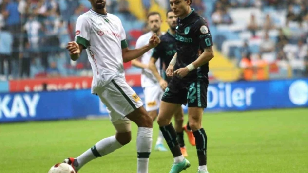 Trendyol Süper Lig: Adana Demirspor: 0 - Konyaspor: 0 (İlk yarı)