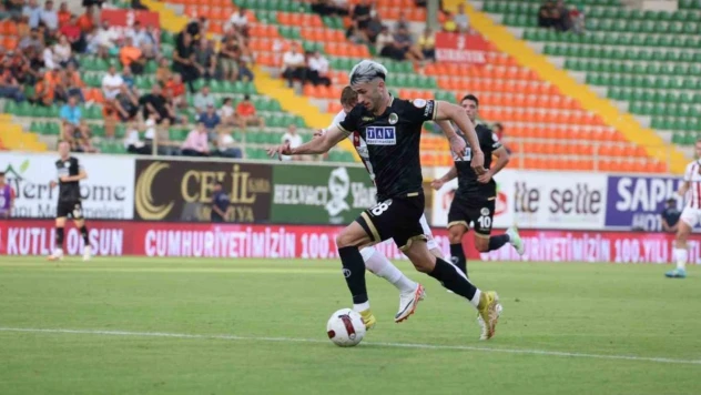 Trendyol Süper Lig: Alanyaspor: 1 - Sivasspor: 2 (Maç sonucu)