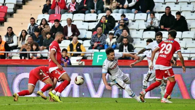 Trendyol Süper Lig: Antalyaspor: 1 - Trabzonspor: 1 (Maç sonucu)