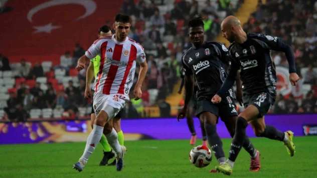 Trendyol Süper Lig: Antalyaspor:1-Beşiktaş:3