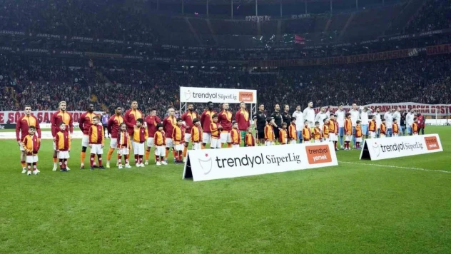 Trendyol Süper Lig: Galatasaray: 1 - Antalyaspor: 0 (Maç devam ediyor)
