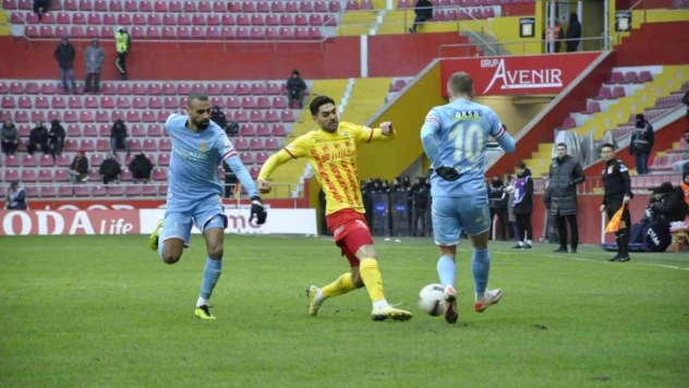 Trendyol Süper Lig: Kayserispor: 0 - Antalyaspor: 1 (İlk yarı)