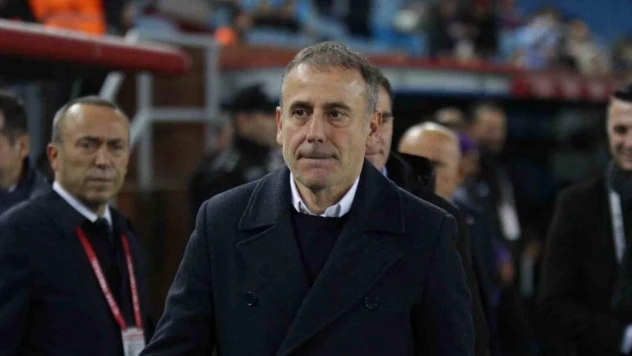 Trendyol Süper Lig: Trabzonspor: 1 - RAMS Başakşehir: 1 (İlk yarı)