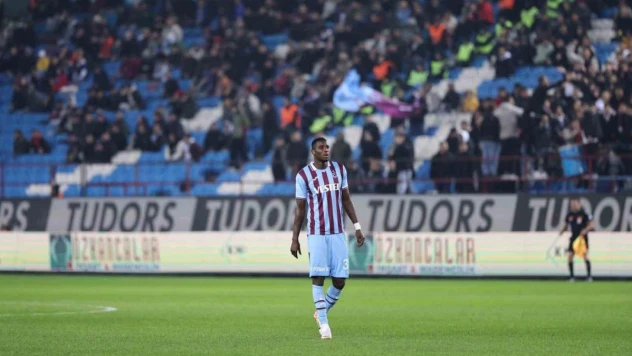 Trendyol Süper Lig: Trabzonspor: 2 - Samsunspor: 0 (İlk yarı)
