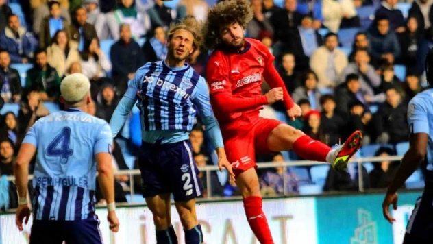 Trendyol Süper Lig: Y. Adana Demirspor: 0 - A. Hatayspor: 1 (İlk yarı)