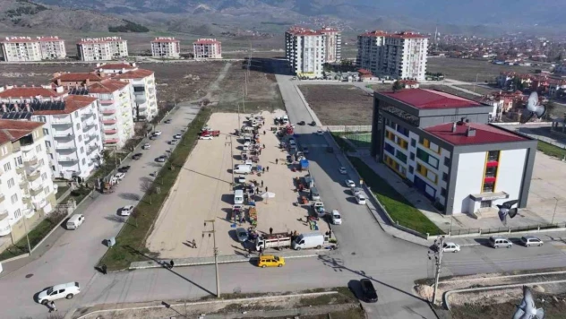 Turhal'ın 4'üncü pazar yeri hizmete başladı