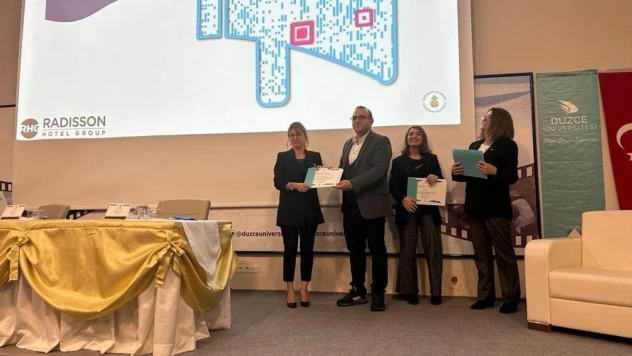 Turizmdeki iş deneyimlerini öğrencilere anlattılar