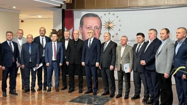 TÜRK-İŞ kamu işçisine ek zam talebini, Bakan Işıkhan'a iletti