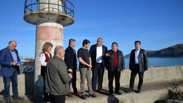 Türkeli'de fırtınanın vurduğu limanlarda hasar tespit çalışması