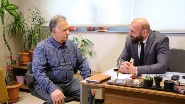 Türkiye'de 3. kez yapılan ameliyatla sağlığına kavuştu