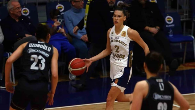 Türkiye ING Kadınlar Basketbol Süper Ligi: Fenerbahçe: 100 - Beşiktaş: 91