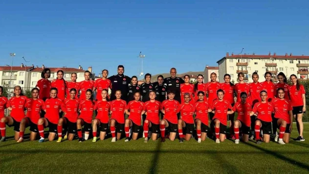 U19 ve U17 Kız Milli Takımları Erzurum'da hazırlanıyor