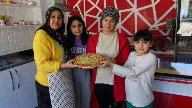 Üç çocuk annesi otomobilini satarak kurduğu işle evini geçindiriyor