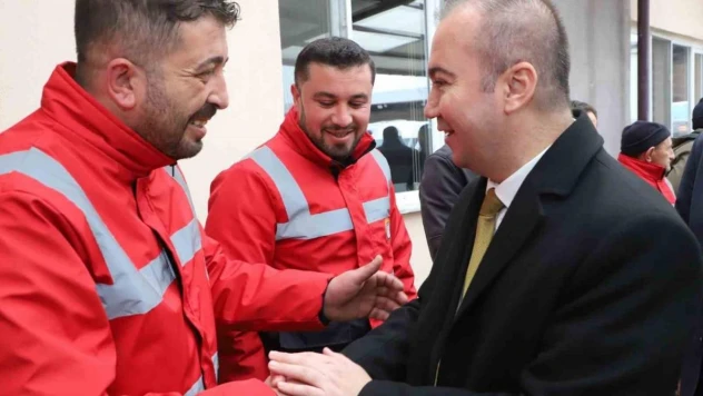 Uluçay, 'Yeni evlenecek belediye personeline 100 bin TL nakdi destek vereceğiz'