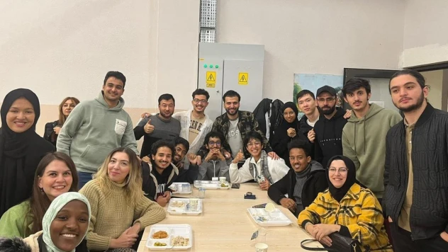 Uluslararası öğrenciler Türk yemekleri yaptılar