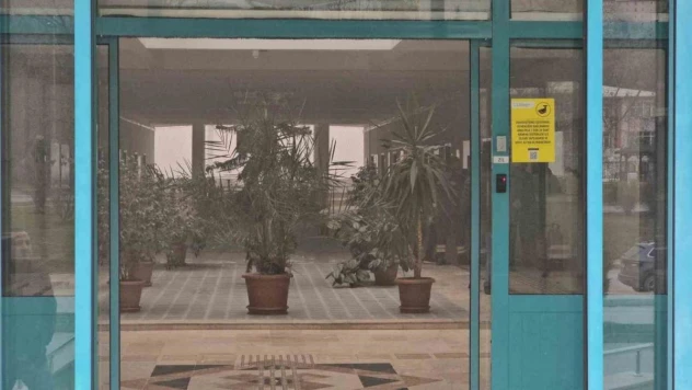 Üniversitedeki esrarengiz duman paniğe neden oldu